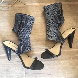 VIA SPIGA Blue Cone Heel Snake Print Ankle Cuff 5